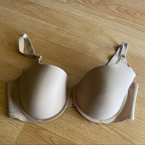 Warner’s Beige Wired Wide Band Bra 38C
